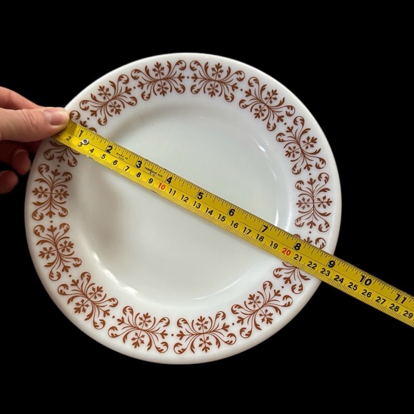 Vintage PYREX Tableware 9" Dinner Plate Filagree Set Of 3 - Picture 2 of 3